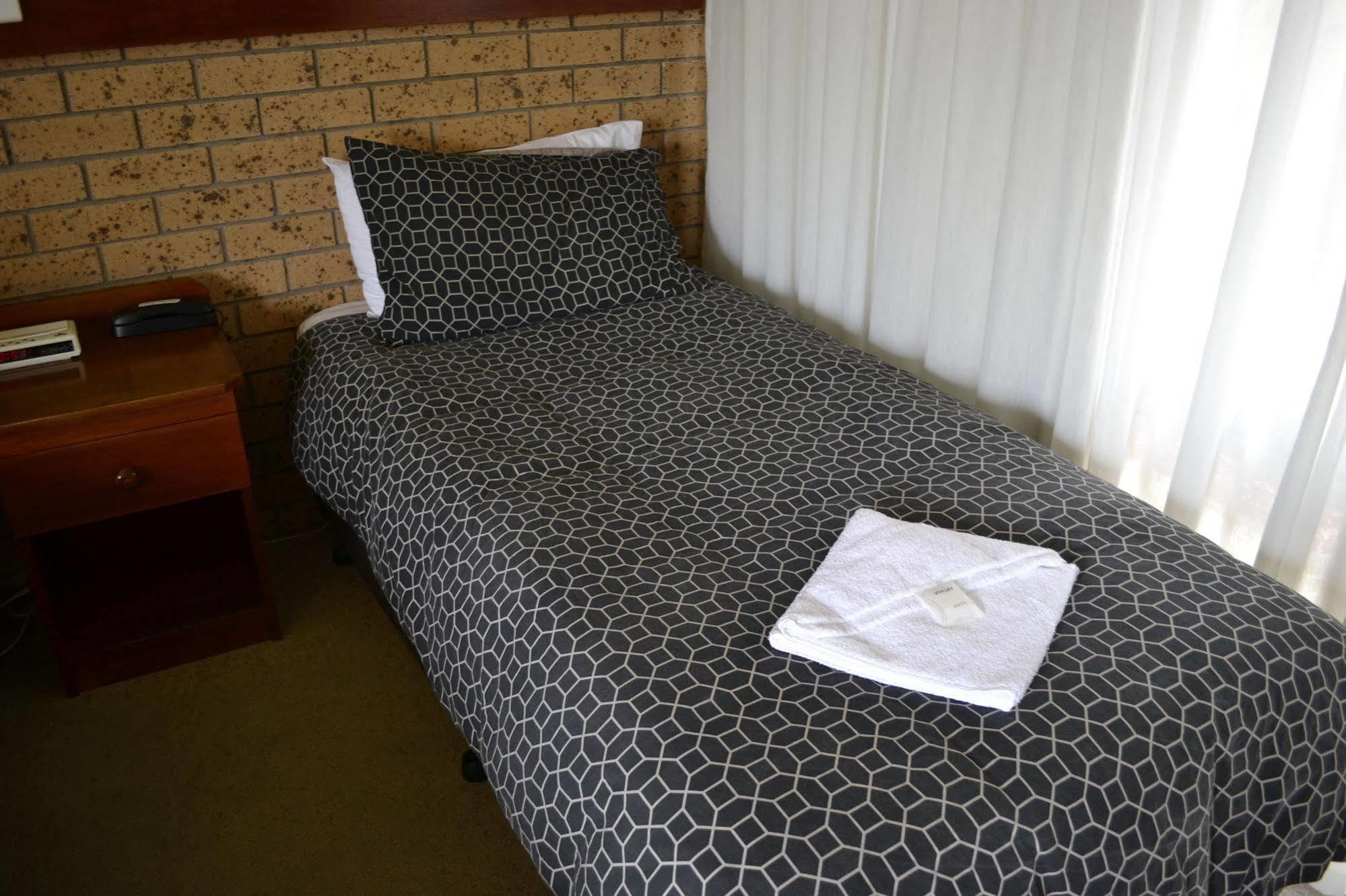 Colac Mid City Motor Inn Eksteriør bilde