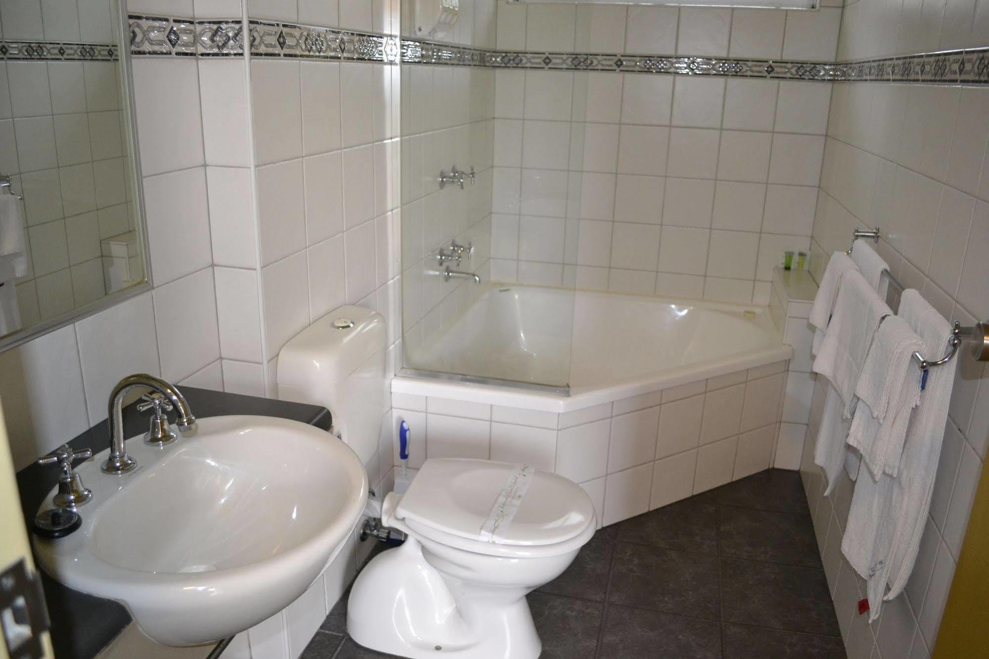 Colac Mid City Motor Inn Eksteriør bilde
